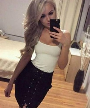 Мои услуги покорят тебя своим разнообразием и страстностью 💋 Я готова погрузиться в твои фантазии и сделать все, чтобы ты получил незабываемые эмоции. У меня есть фото, чтобы ты мог оценить мою красоту и обворожительную фигуру, но лучше всего увидеть меня вживую 😉 У меня множество положительных отзывов, которые говорят о моей непревзойденной мастерстве и индивидуальном подходе к каждому клиенту. Позволь себе насладиться нашей встречей в Москве и я обещаю, что ты не пожалеешь! 🌟 Хрюшечка